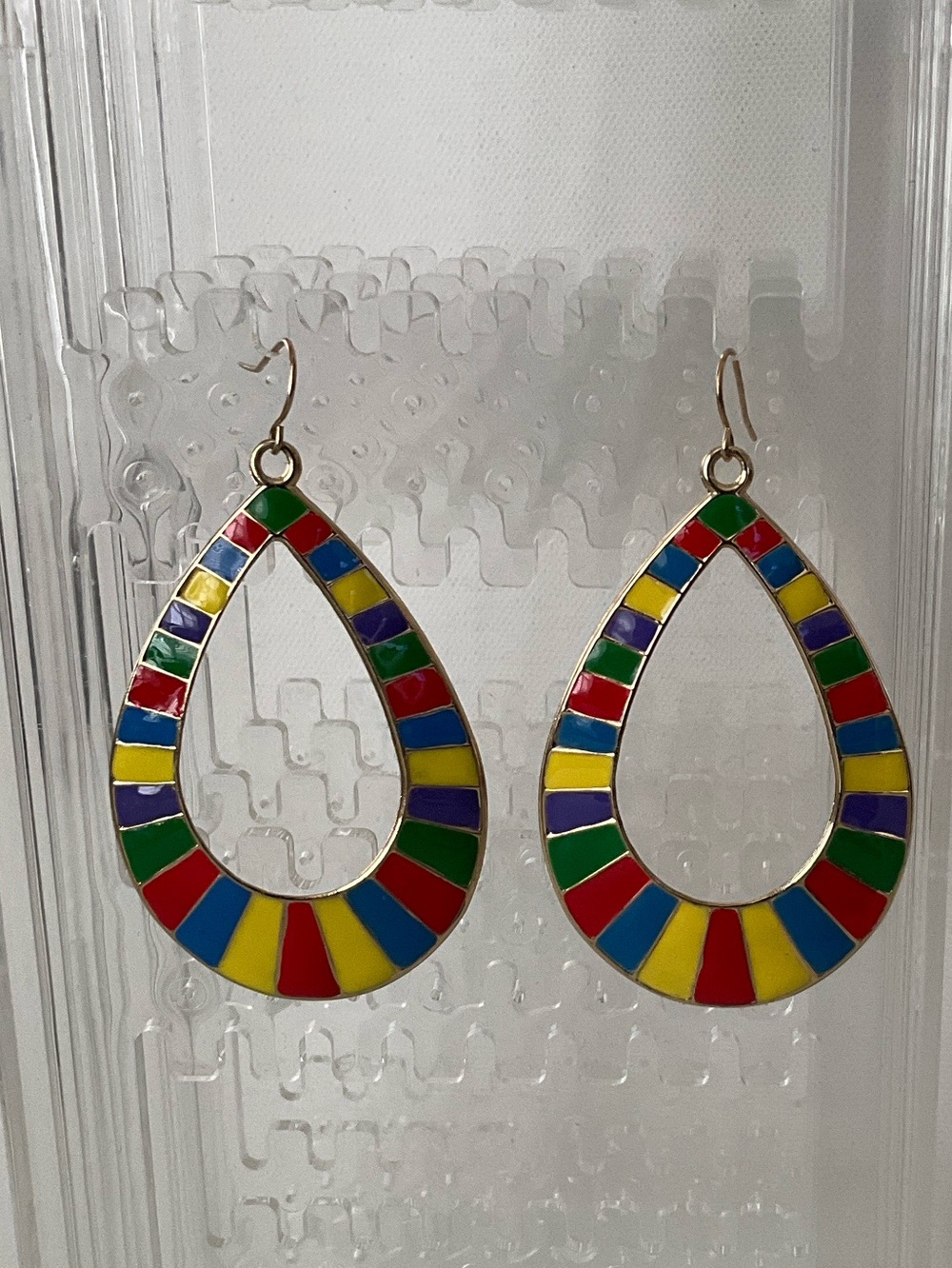 🌺$3.00 must bundle 🌺Colorful Enamel Teardrop Earrings
